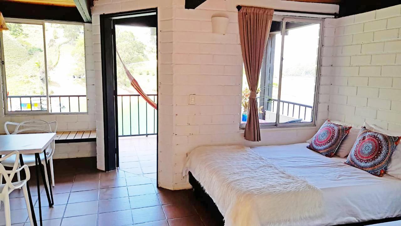 Ecolodge Bahia Del Penon Guatapé エクステリア 写真