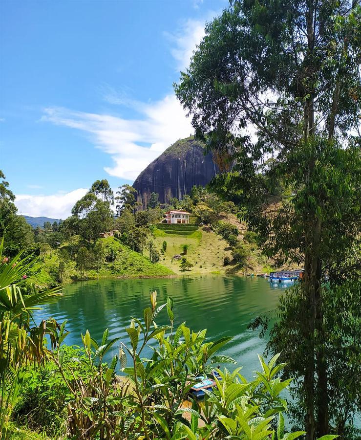 Ecolodge Bahia Del Penon Guatapé エクステリア 写真