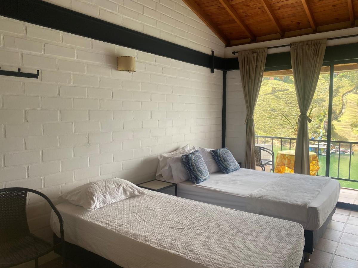 Ecolodge Bahia Del Penon Guatapé エクステリア 写真