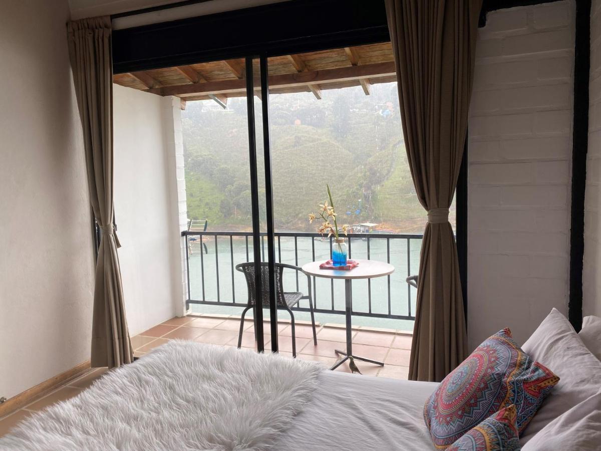 Ecolodge Bahia Del Penon Guatapé エクステリア 写真