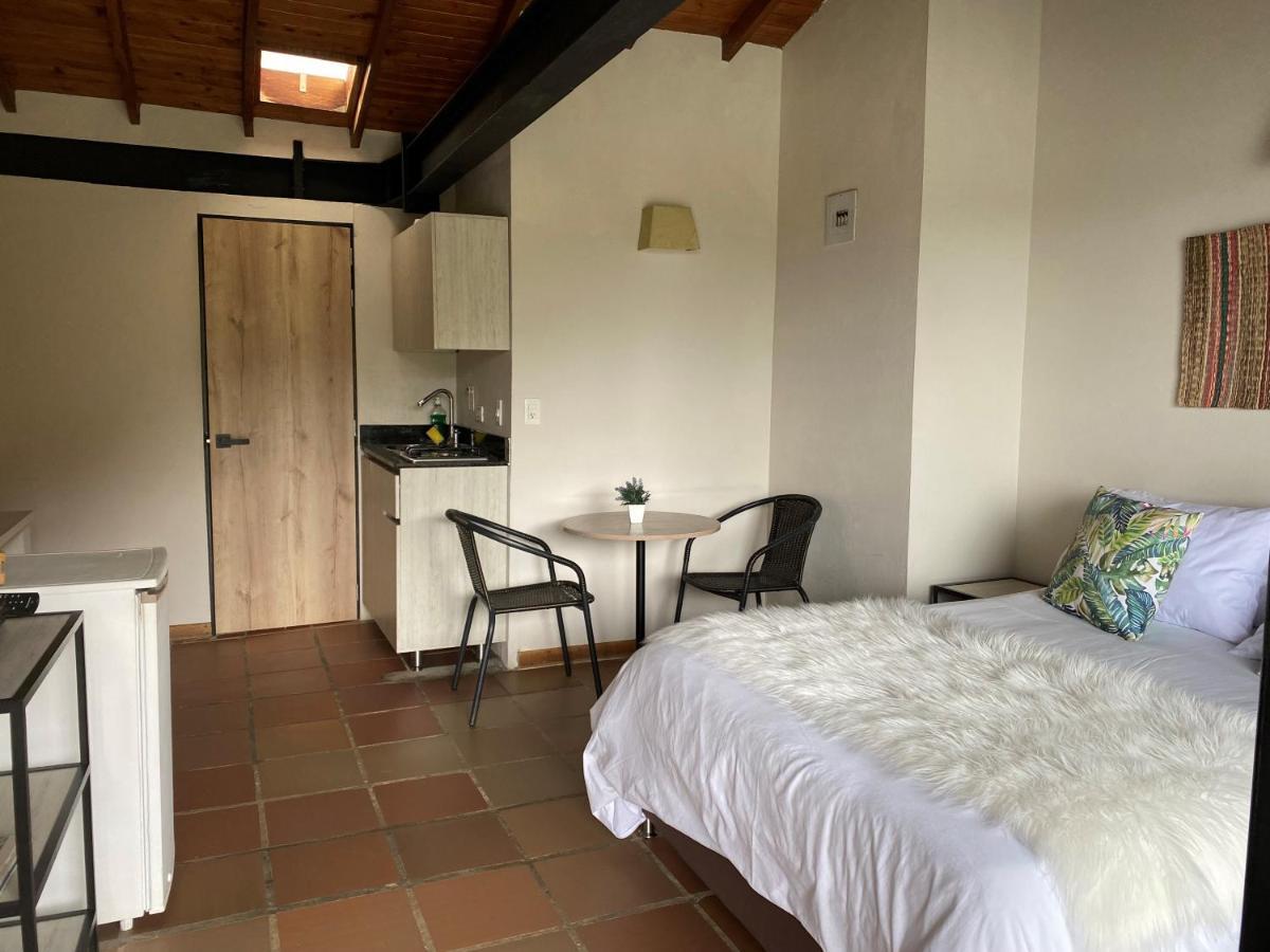 Ecolodge Bahia Del Penon Guatapé エクステリア 写真