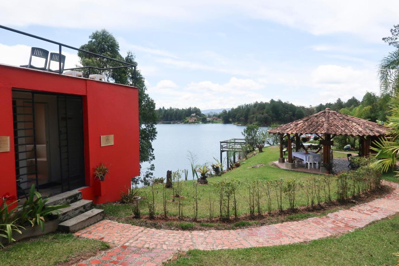 Ecolodge Bahia Del Penon Guatapé エクステリア 写真