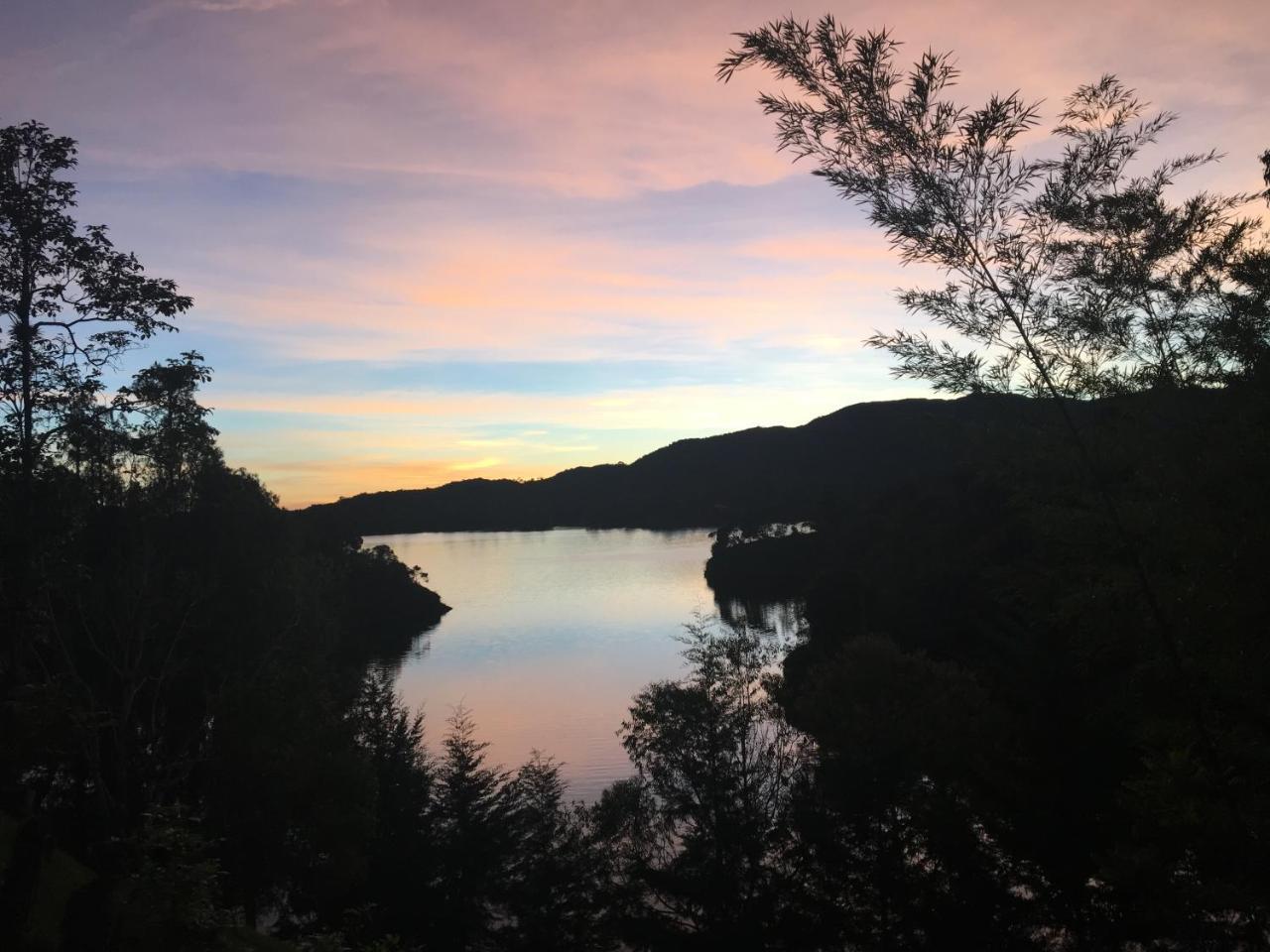 Ecolodge Bahia Del Penon Guatapé エクステリア 写真